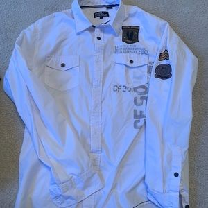 Bundle of 2 men’s button downs